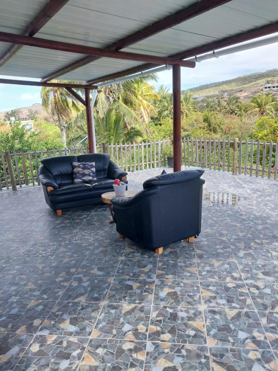 Poisson D'Or Guest House Port Mathurin Exterior photo